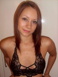 Ma bouche encaisse plus que ma chatte